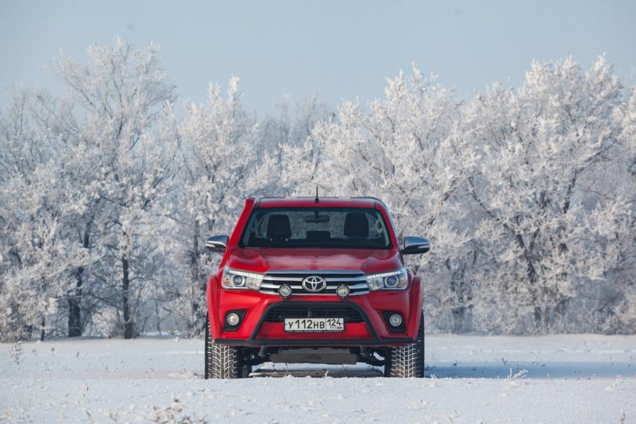  Arctic Trucks Toyota Hilux NG AT35 2016 года  (фото 2 из 12)